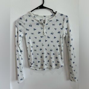 Abercrombie & Fitch Girls white floral pattern long-sleeve pointelle henley tee.